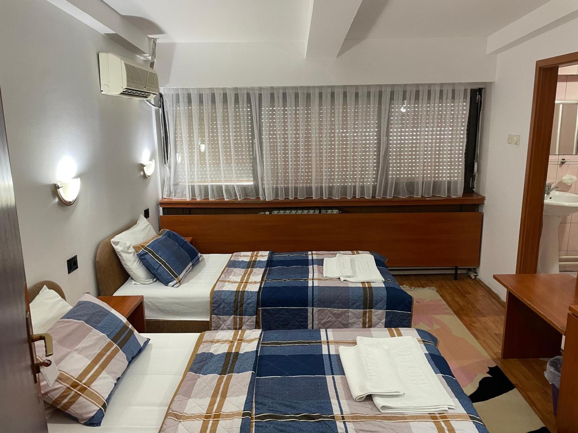 Hotel Square Skopje Eksteriør billede