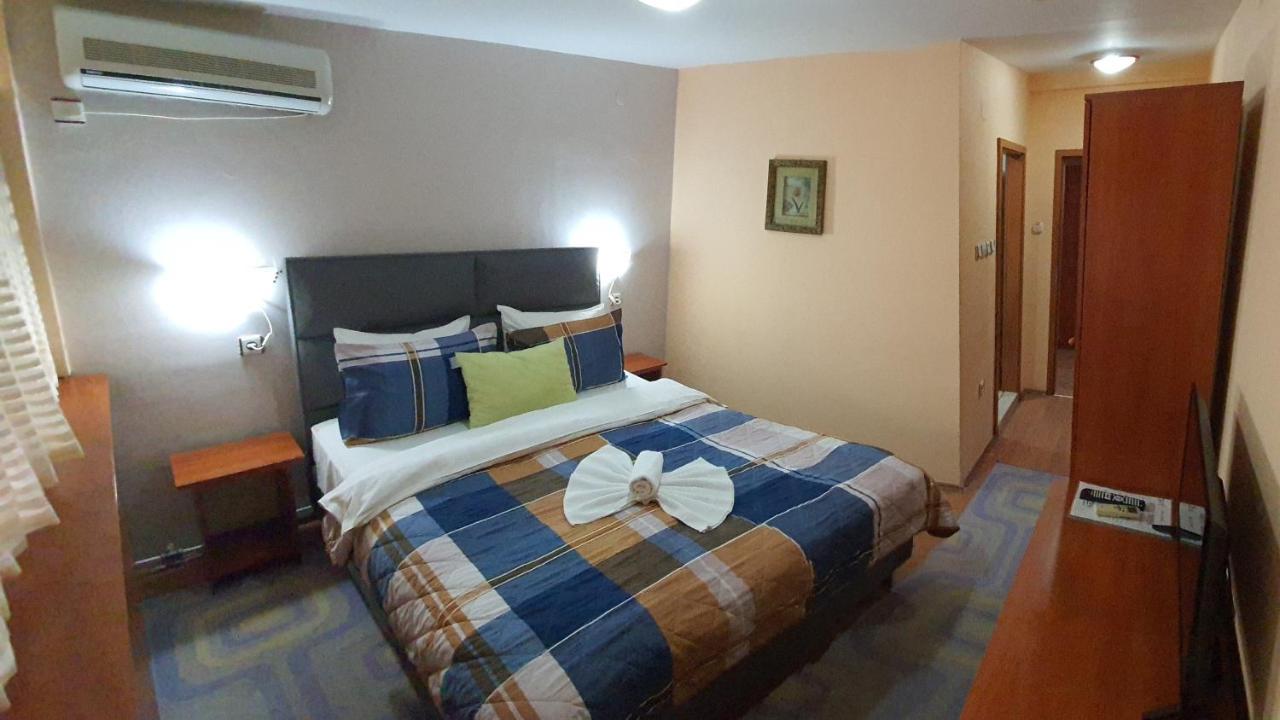 Hotel Square Skopje Eksteriør billede